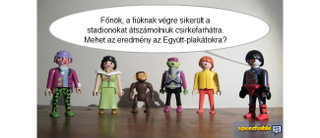 Illustration for article titled Itt az Összefogás rövid története Playmobil bábukkal eljátszva